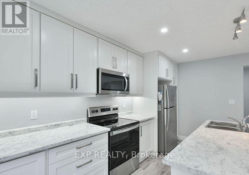 3-bedroom home for sale at 14 - 61 VIENNA ROAD, Tillsonburg ON · photo 12 of 29