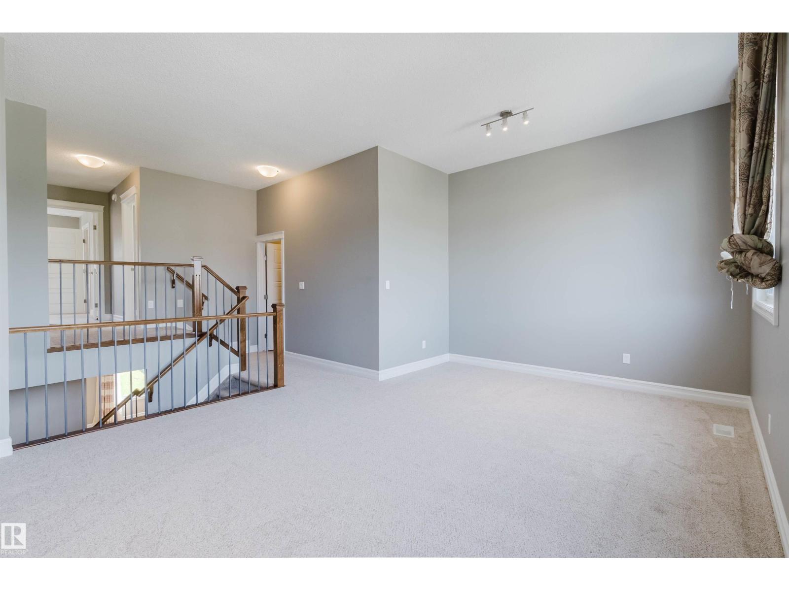 15839 10 AV SW - Image 19