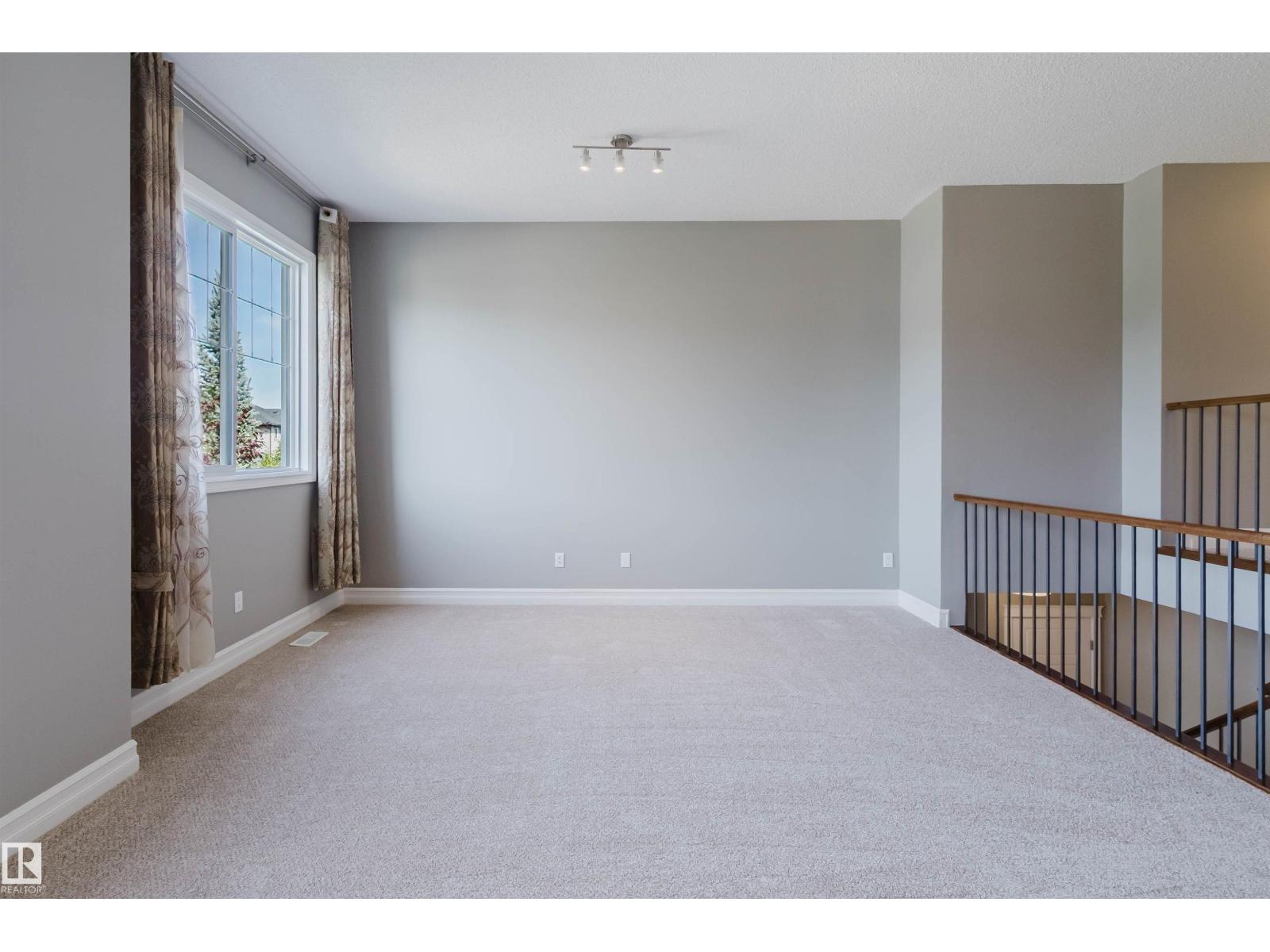 15839 10 AV SW - 22