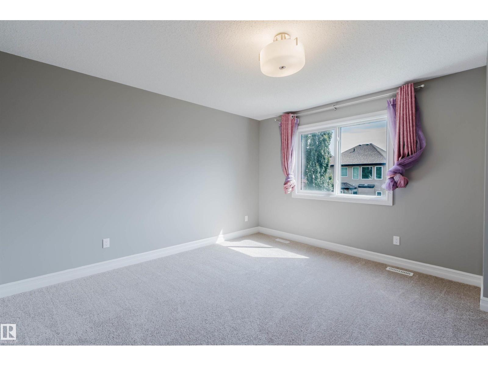 15839 10 AV SW - Image 24