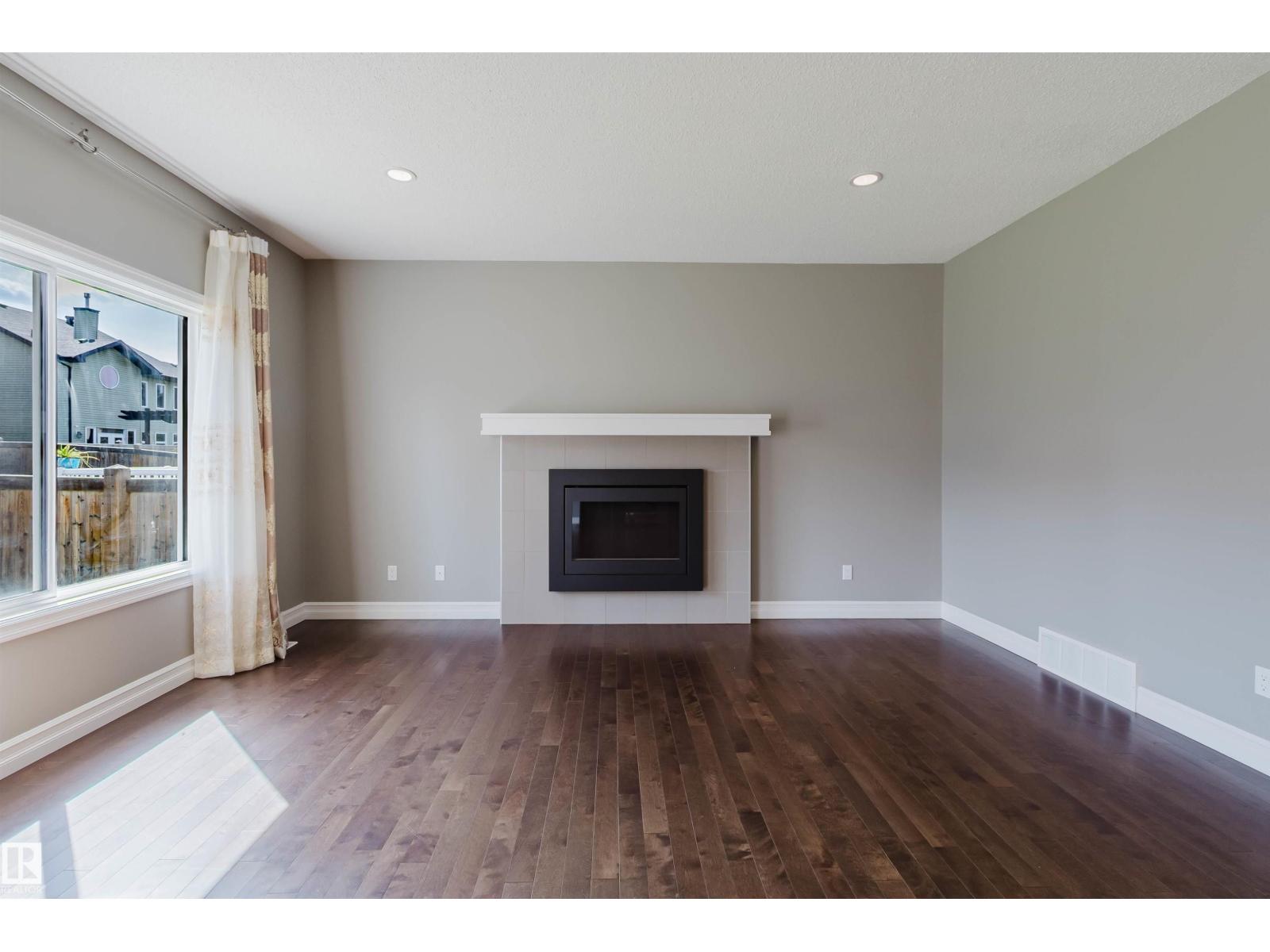 15839 10 AV SW - Image 6