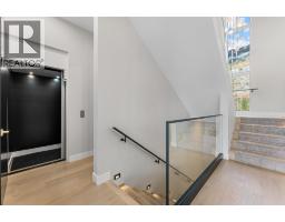 3pc Ensuite bath - 9829 Beacon Hill Crescent, Lake Country, BC V4V0A9 Photo 21