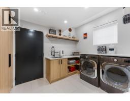 9829 Beacon Hill Crescent, Lake Country, BC V4V0A9 Photo 56
