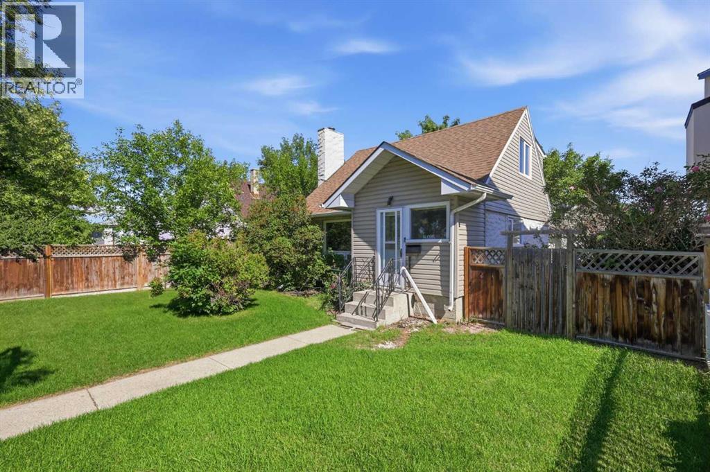 806 Radford Road NE, Calgary — photo 2