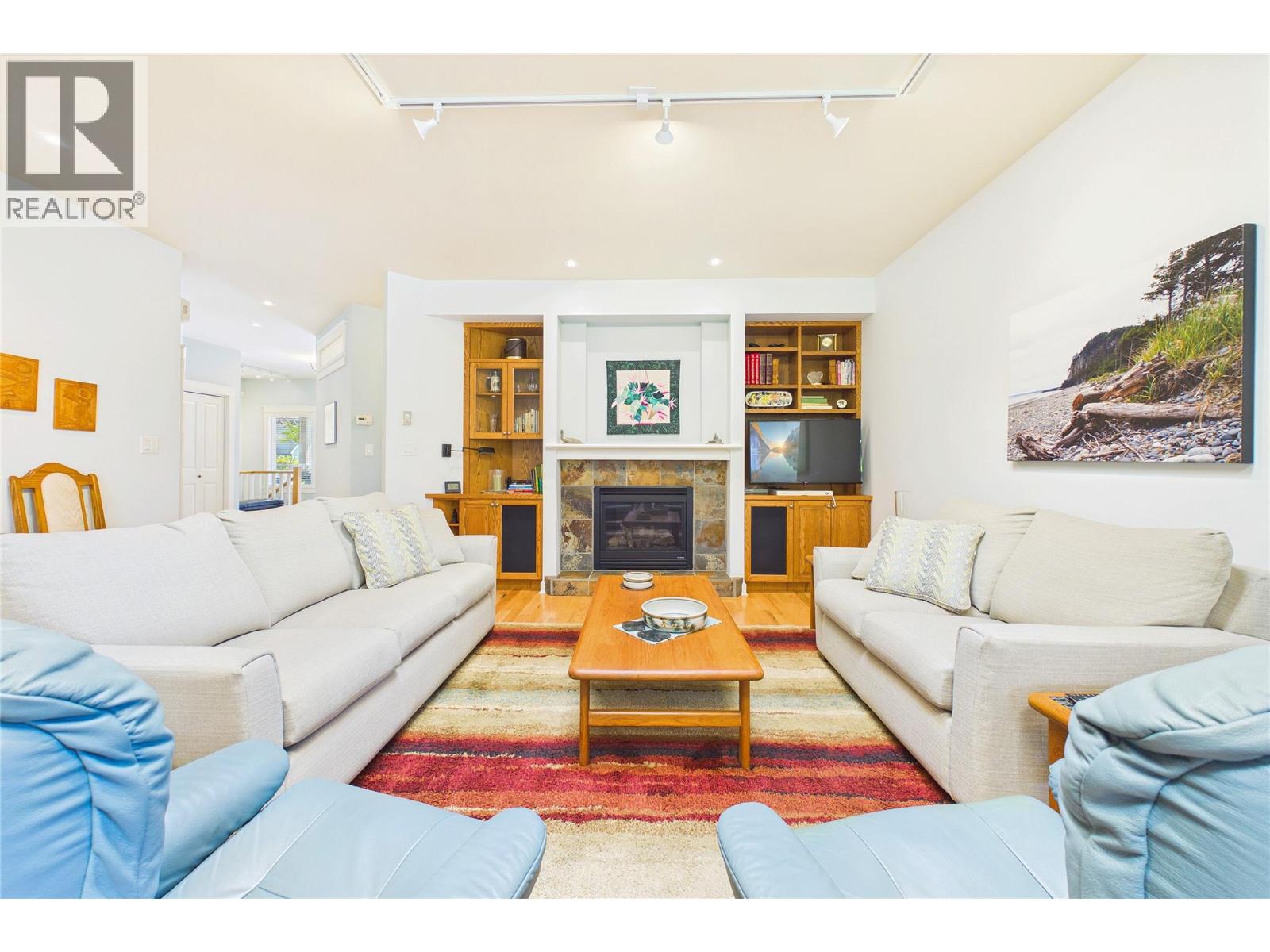 #184 170 STOCKS Crescent - 10