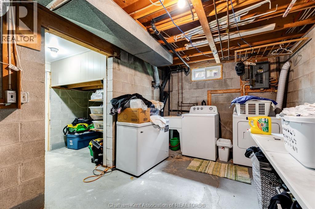 4 Donalda DRIVE - 26