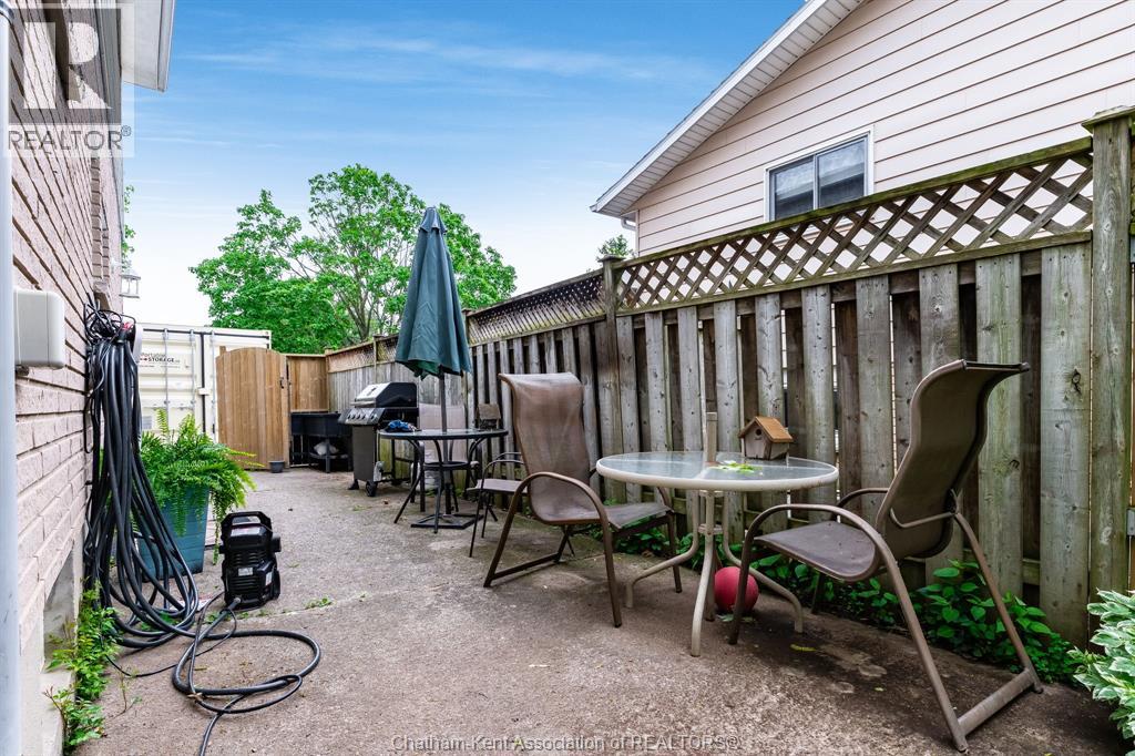 4 Donalda DRIVE - 32