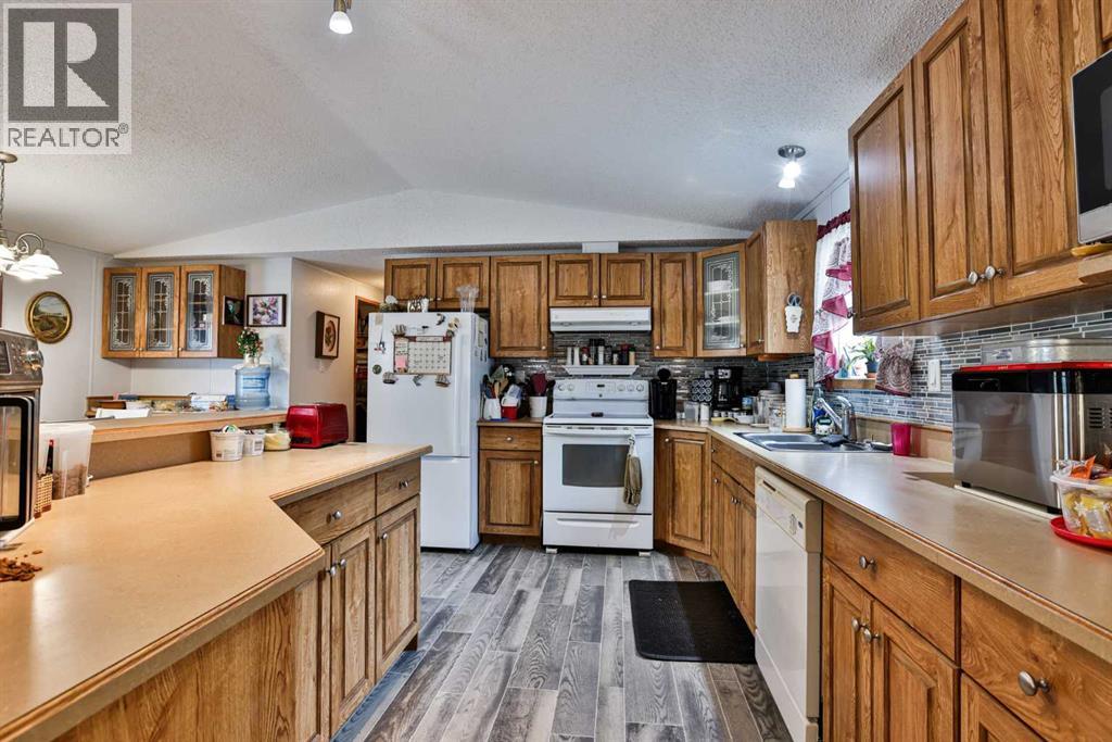 402 Station Street - Image 5
