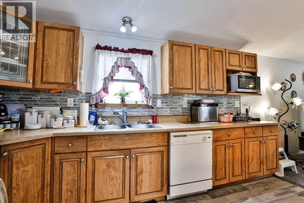 402 Station Street - 6