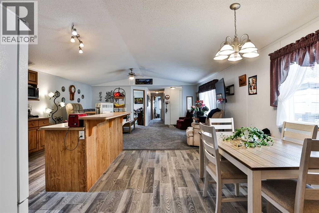 402 Station Street - Image 8