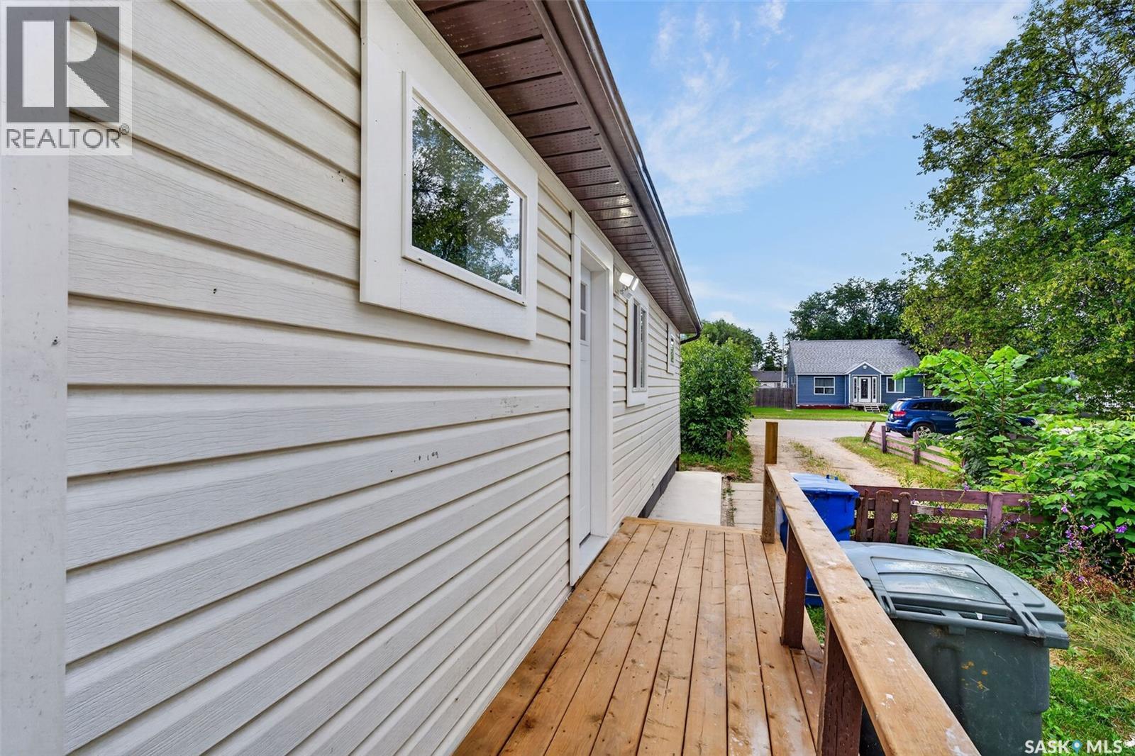 584 7th STREET E - 3