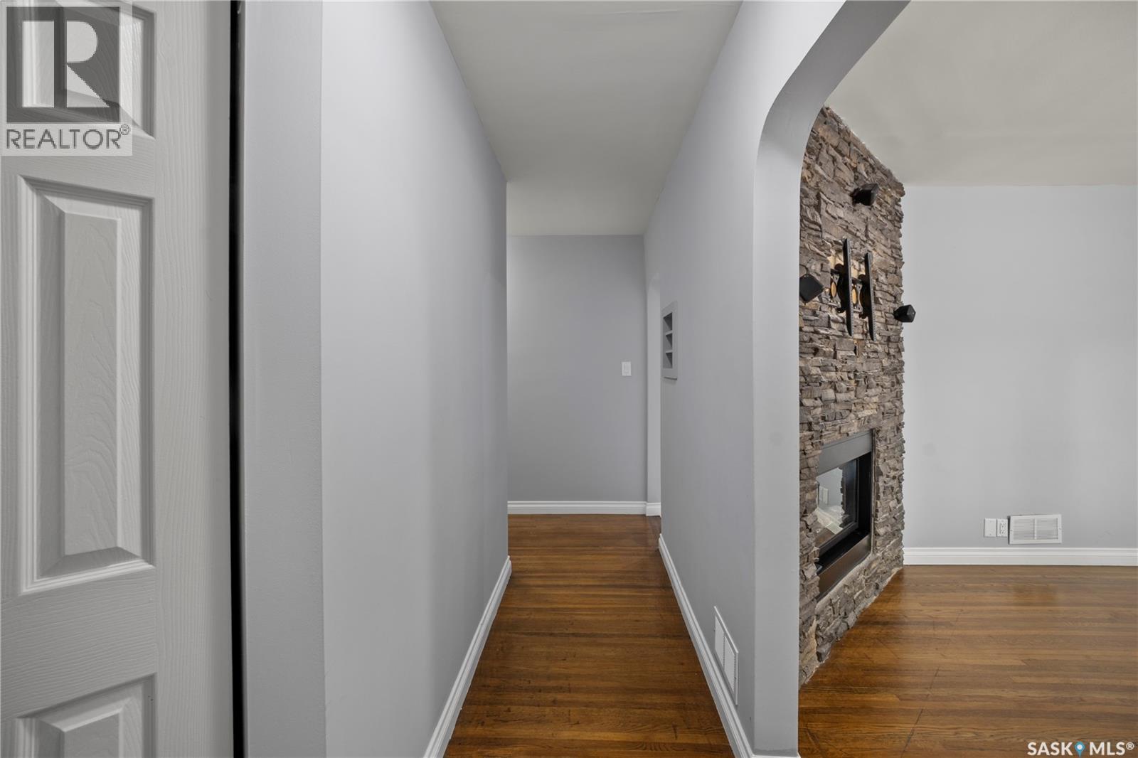 2730 Thornton AVENUE - 18