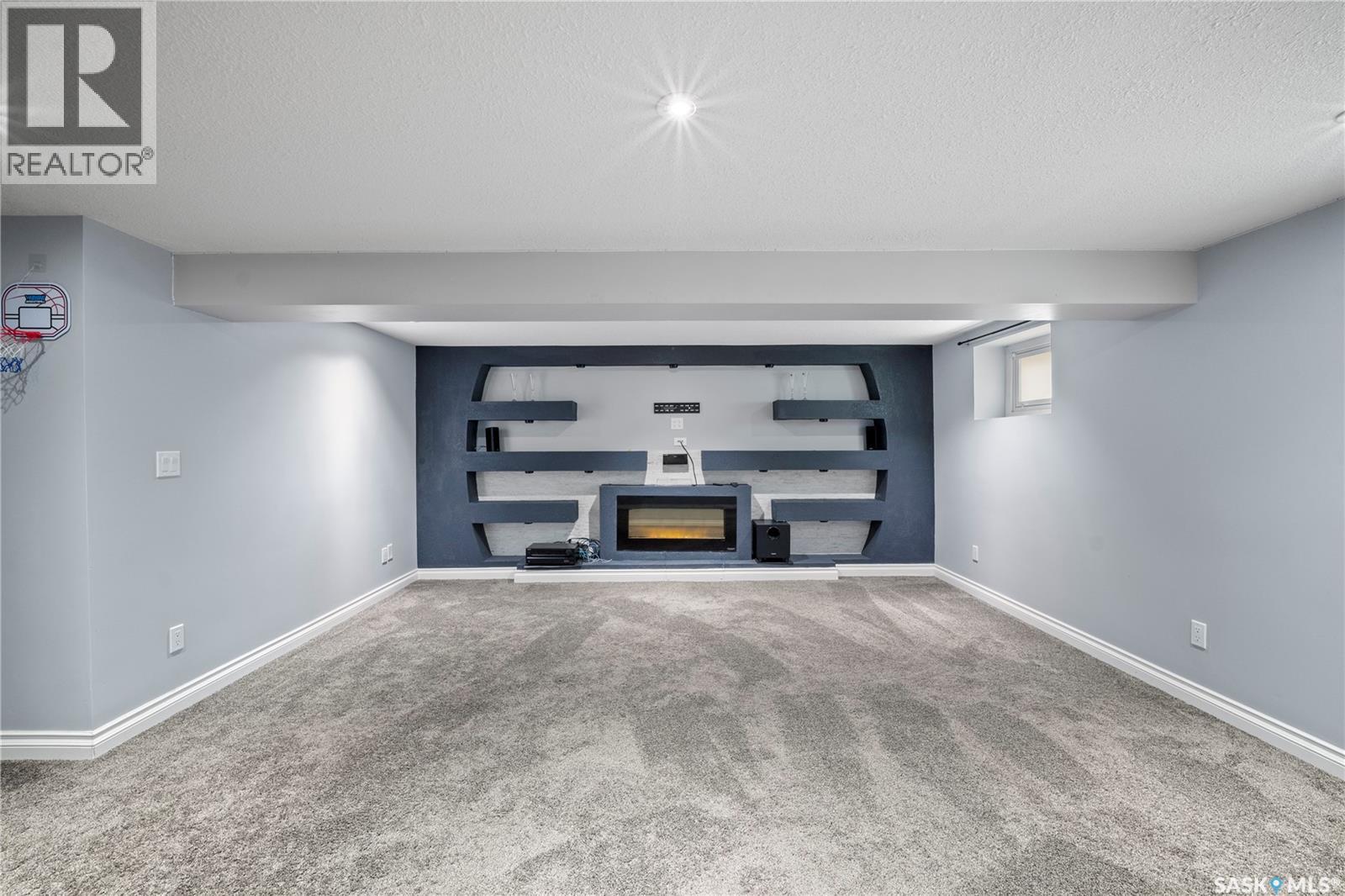 2730 Thornton AVENUE - 23
