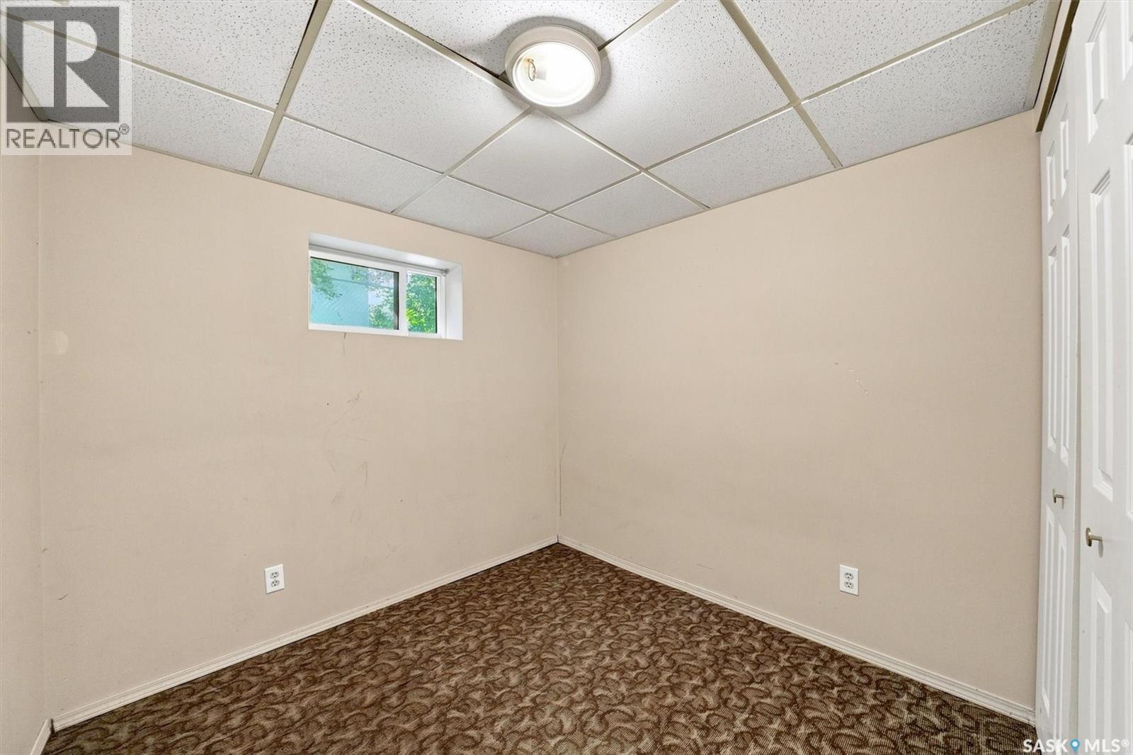 2204 LORNE AVENUE - 30