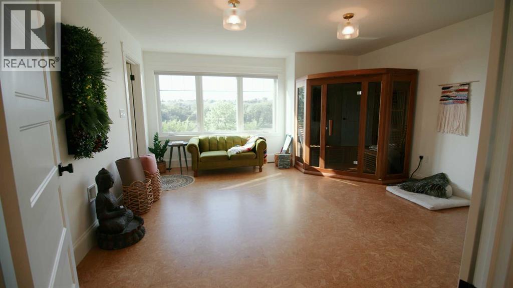 312 1 Street Southeast - Photo 19