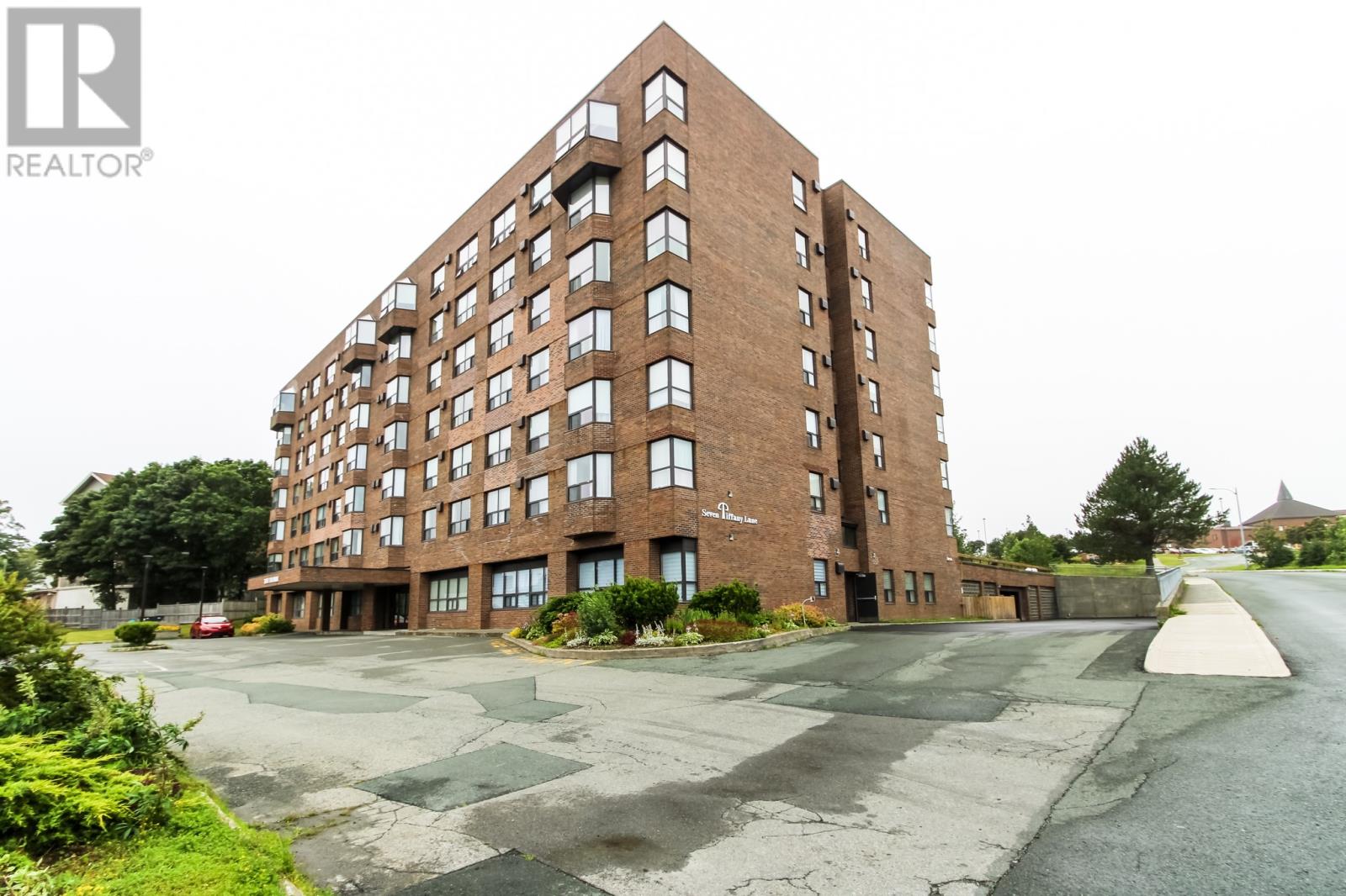 Unit 408 - 7 Tiffany Lane