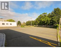 211 Lemarchant Road thumbnail 3