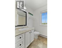 18 Lodge Road thumbnail 16