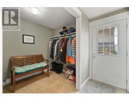 18 Lodge Road thumbnail 23