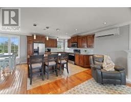 18 Lodge Road thumbnail 4