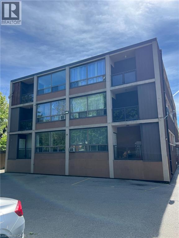 600 UPPER WELLINGTON Street, Hamilton — photo 2