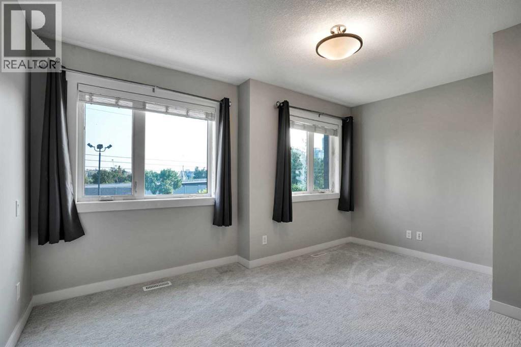 #118 28 Mcdougall Court NE - 21
