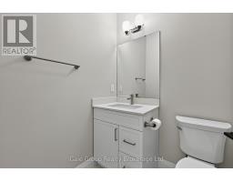 804 Garden Court Crescent, Woodstock, ON N4T0A3 Photo 21