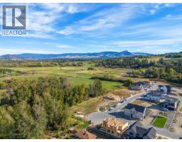 900 Bull Crescent, Kelowna, BC V1W0E6 Photo 12