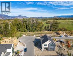 900 Bull Crescent, Kelowna, BC V1W0E6 Photo 18