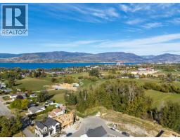 900 Bull Crescent, Kelowna, BC V1W0E6 Photo 9