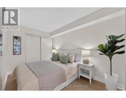 551 - 10 Capreol Court, Toronto, ON M5V4B3 Photo 18