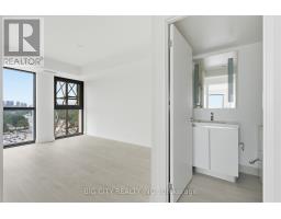 1502 - 25 Frederick Todd Way, Toronto, ON M4G0C9 Photo 11
