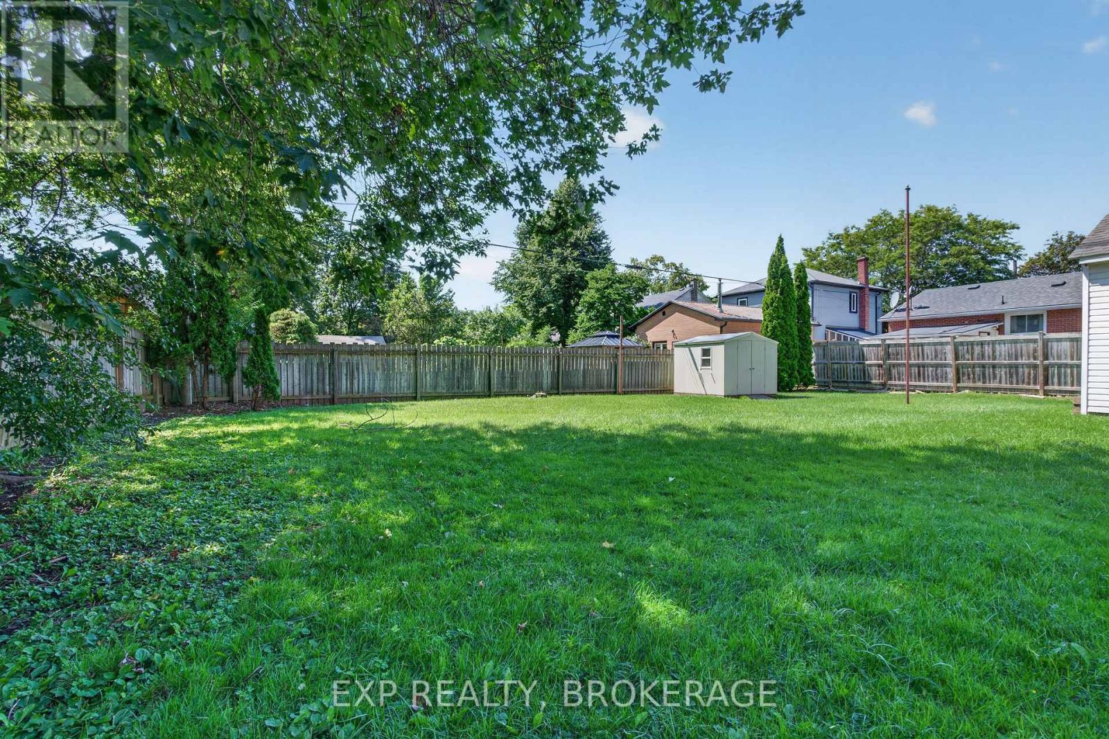 646 PORTSMOUTH AVENUE - Image 40