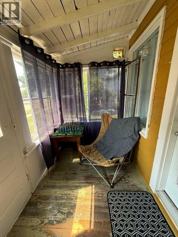 4722 54 Avenue - 4