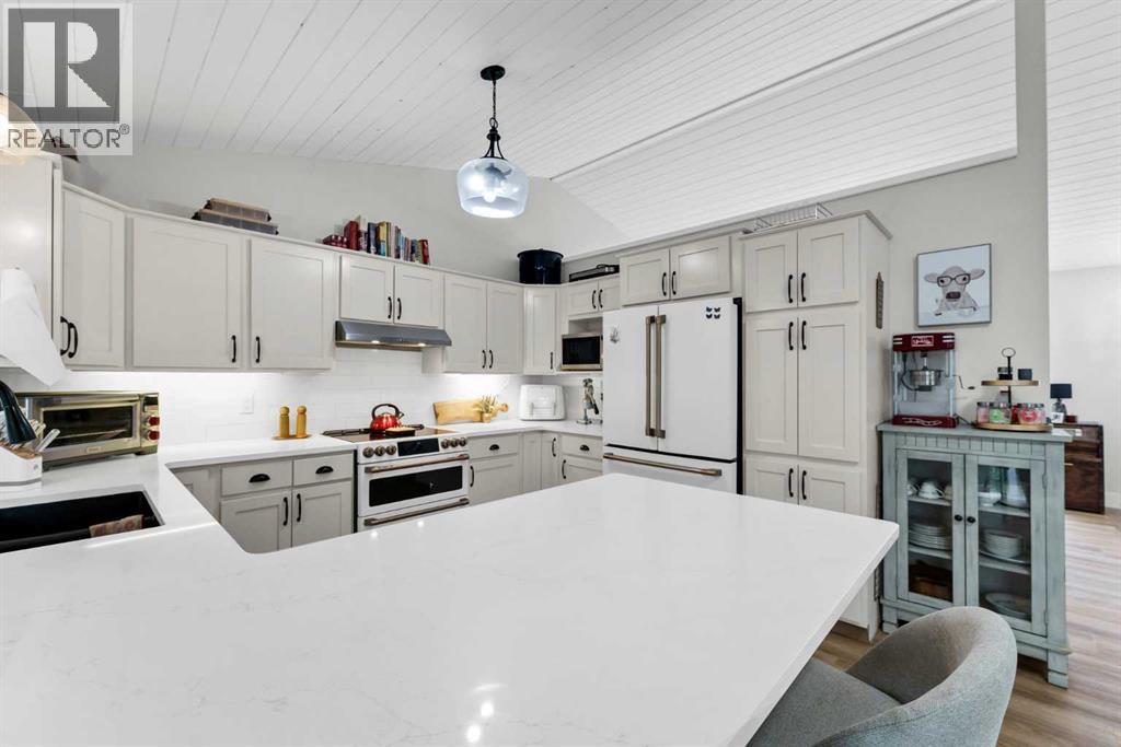 8 Ross View Bay Southeast - Photo 8