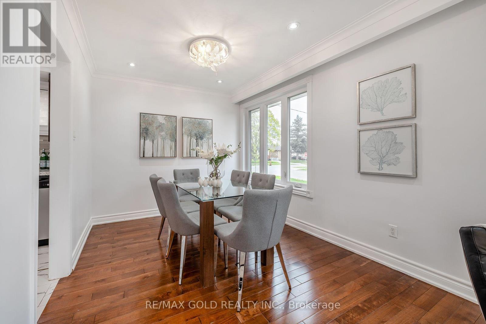 3 WILLAMERE DRIVE - 23
