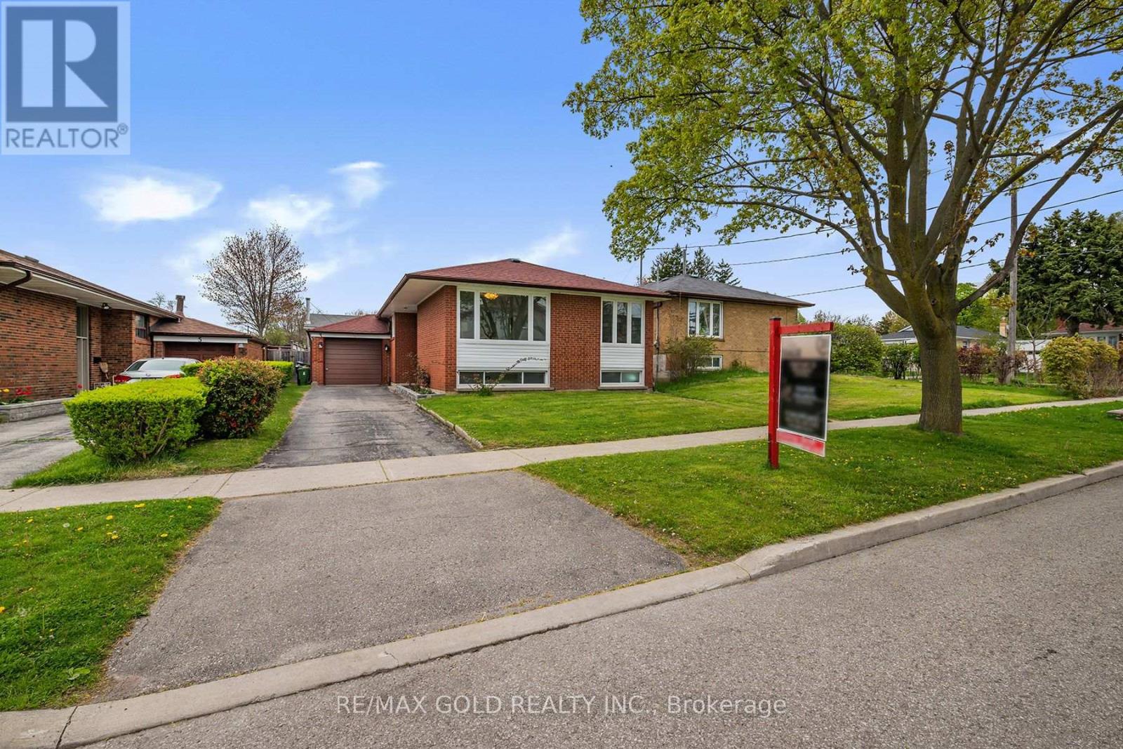 3 WILLAMERE DRIVE - 4