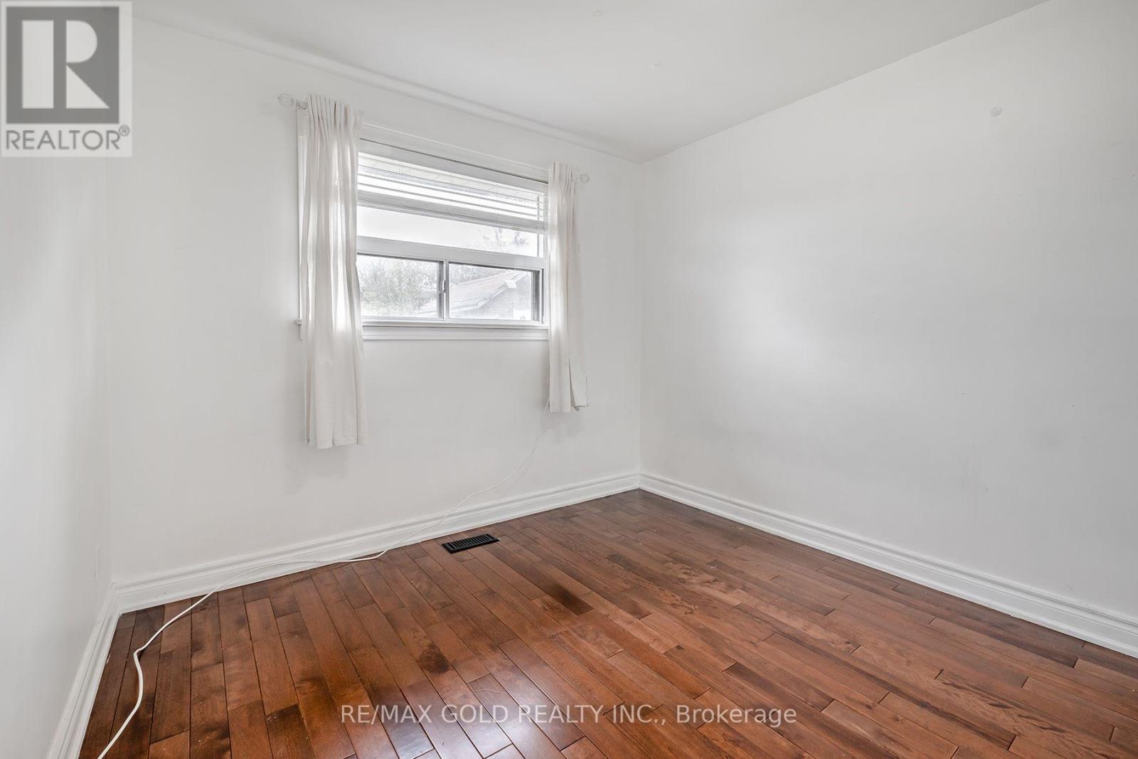 3 WILLAMERE DRIVE - 6