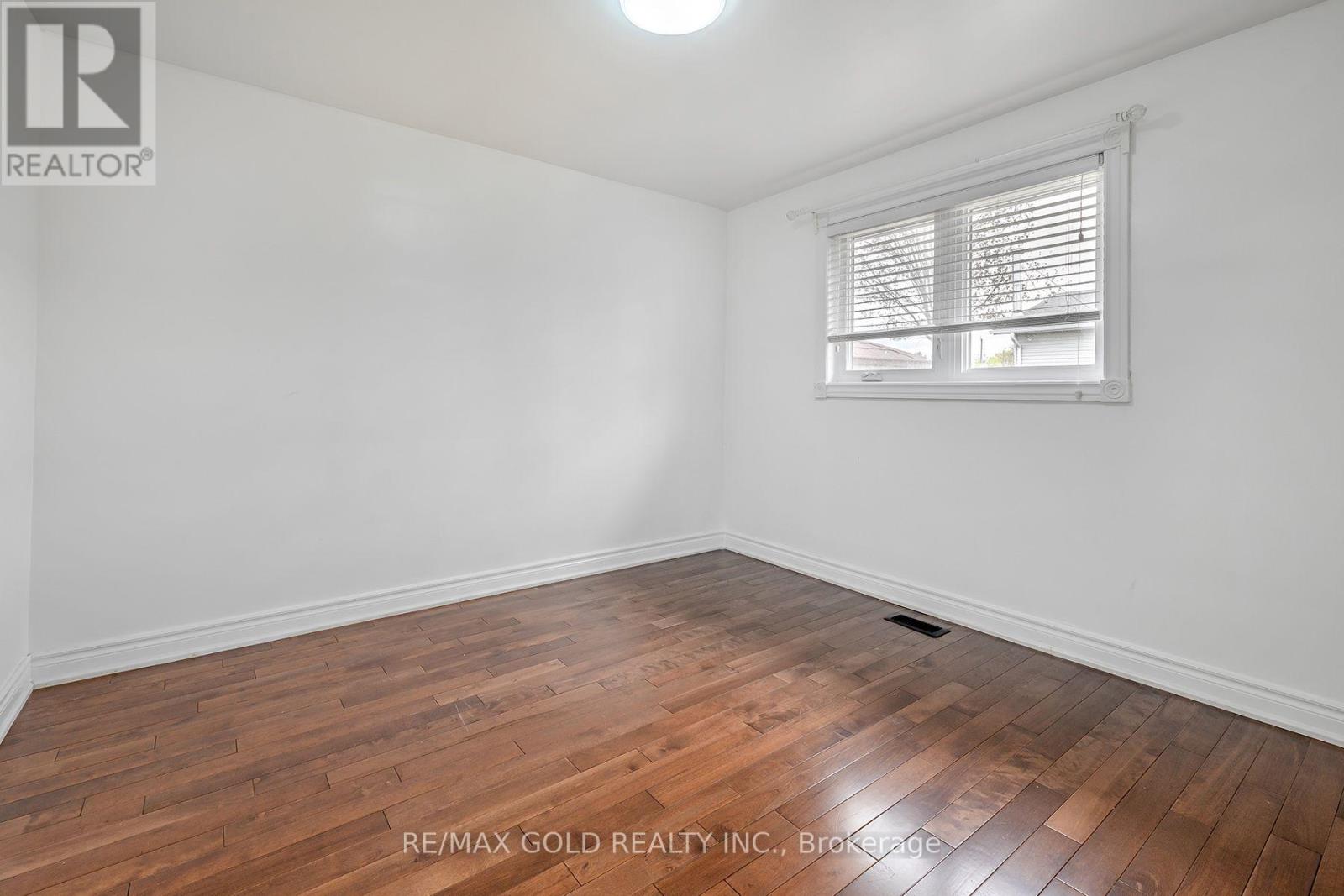 3 WILLAMERE DRIVE - 7