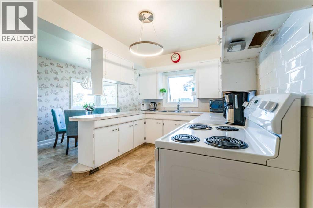 855 Mountain Street - 14