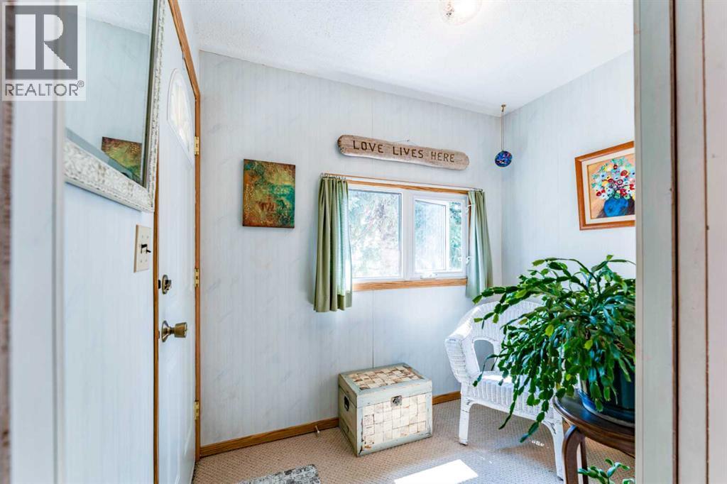 855 Mountain Street - Image 4
