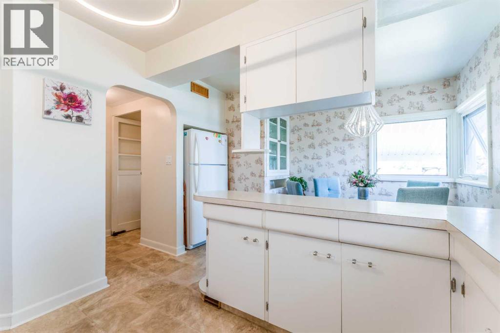 855 Mountain Street - 18