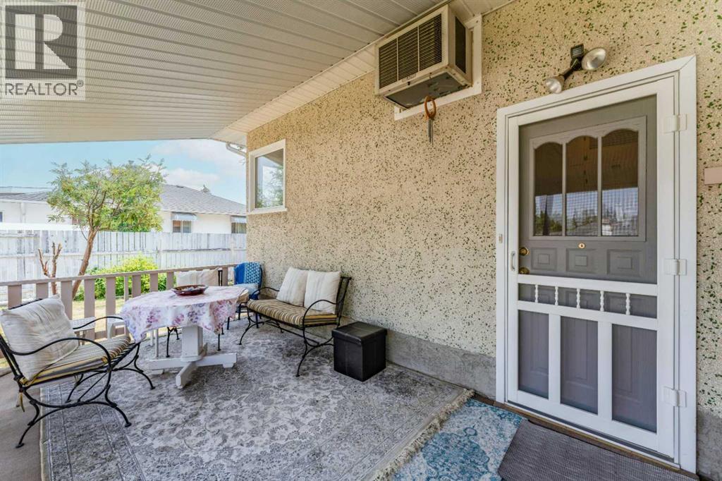 855 Mountain Street - Image 39
