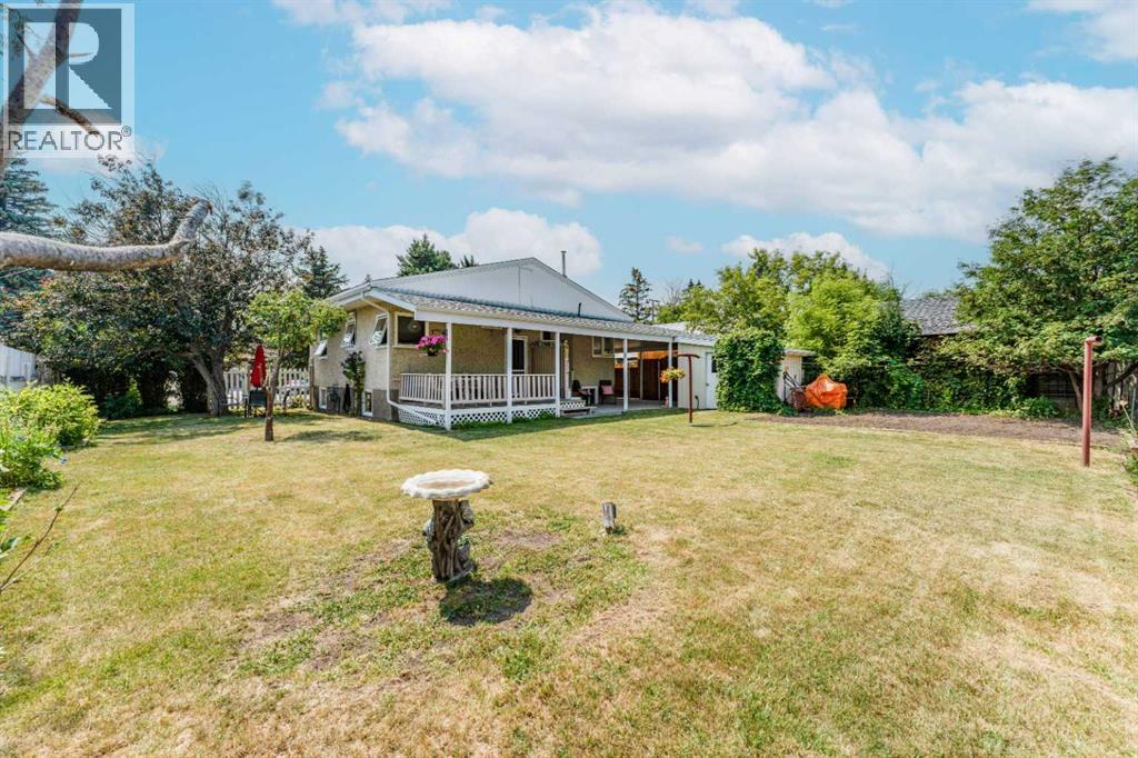 855 Mountain Street - Image 37