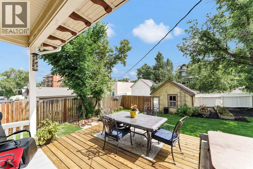 379 5 Street Southeast - Photo 35