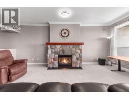 Living room - 3683 Yorkton Road, West Kelowna, BC V4T2T7 Photo 11