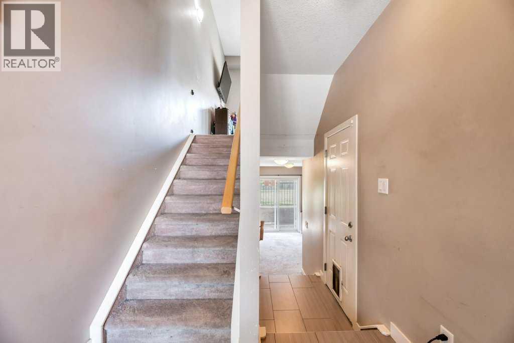 318 Strathcona Circle - Photo 9