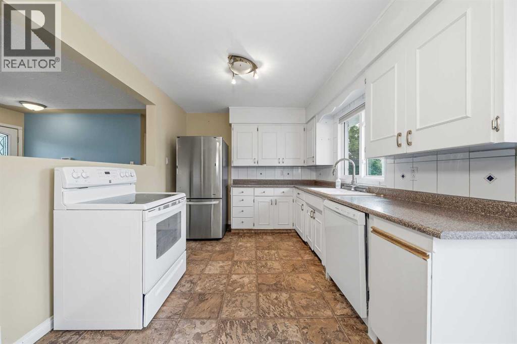 4511 41 Avenue SW, Glamorgan, Calgary photo 3