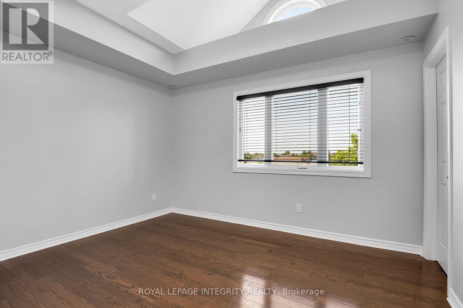#J 221 CRESTWAY DRIVE - 22