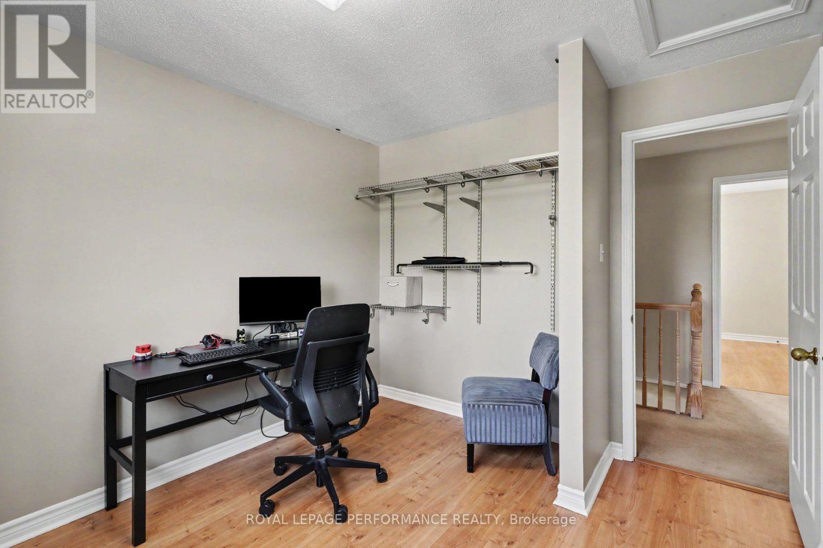 757 Nesting Way